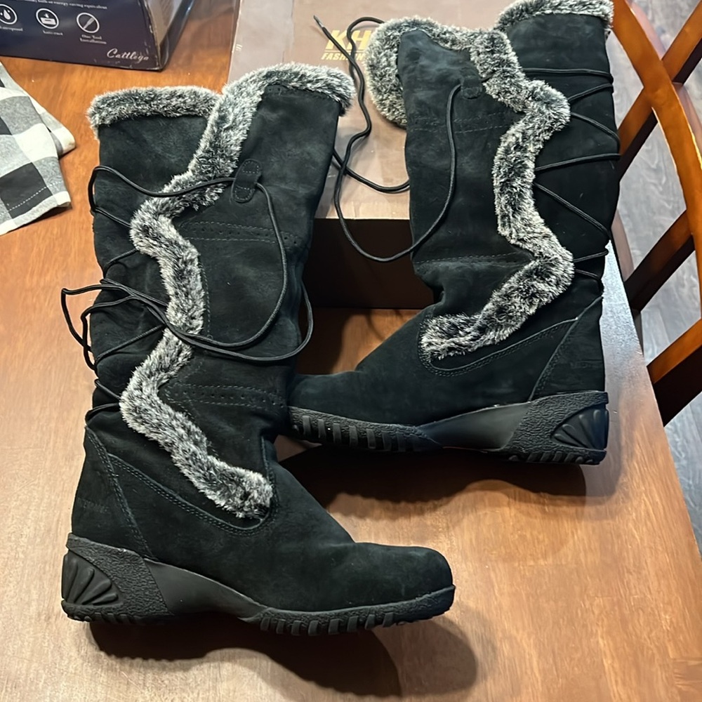 Khombu Women’s Boots